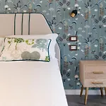 Apartment A I R Luxury House