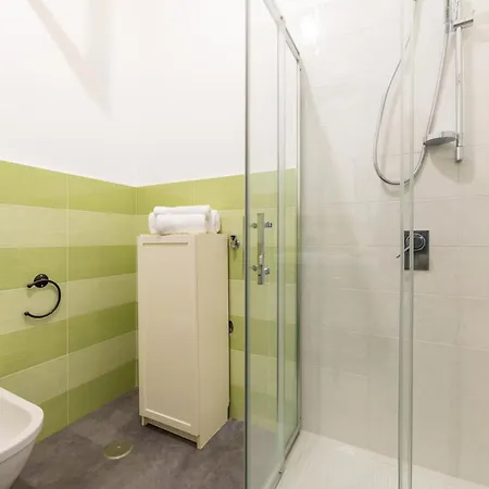 A I R Luxury House סורנטו