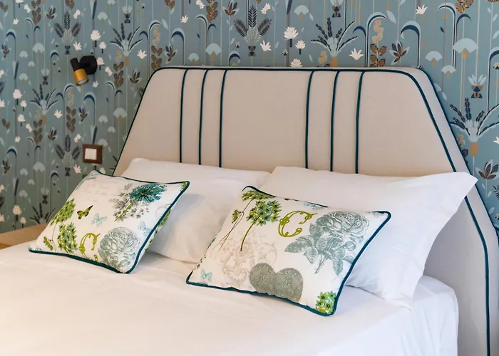 Apartment A I R Luxury House